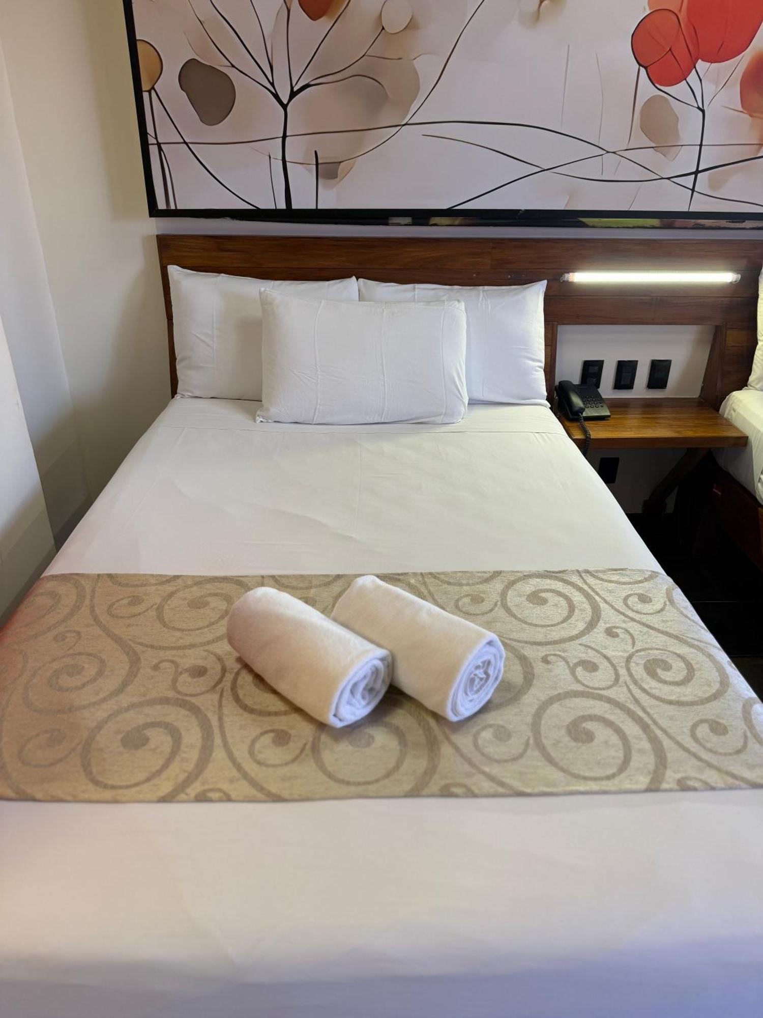 Hotel La Reina Roja Boutique 4*